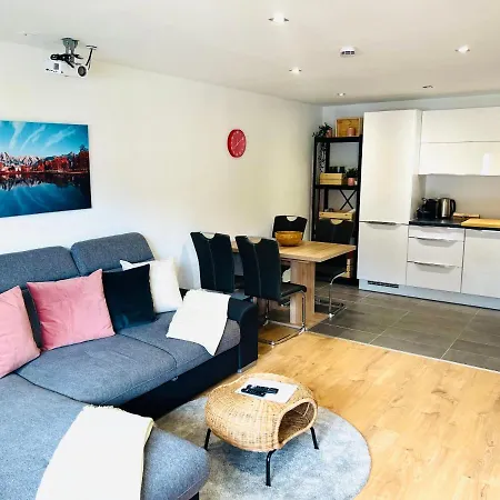 شقة Modernes Seefeld And Chill Relax Im Zentrum Mit Netflix For Free
