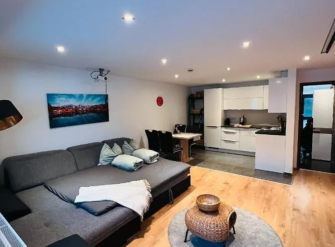 Appartement Modernes Seefeld And Chill Relax Im Zentrum Mit Netflix For Free